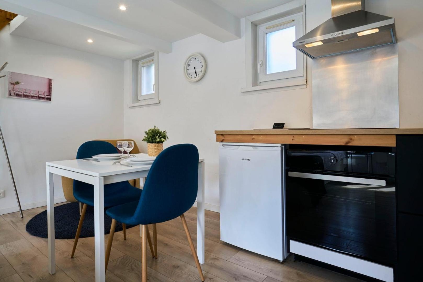 Lille Hypercentre Gares - Small Suite Экстерьер фото