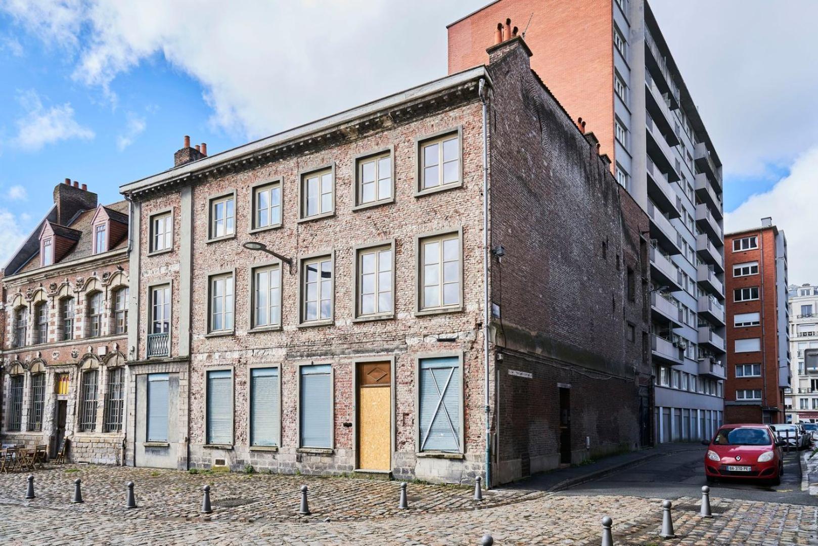 Lille Hypercentre Gares - Small Suite Экстерьер фото